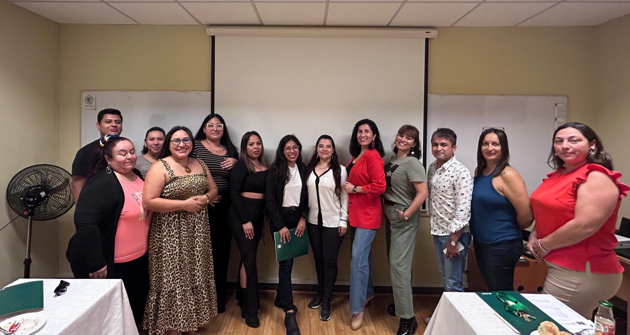 Docentes y egresados de Servicio Social fortalecen lazos y comparten experiencias para enriquecer la formación profesional