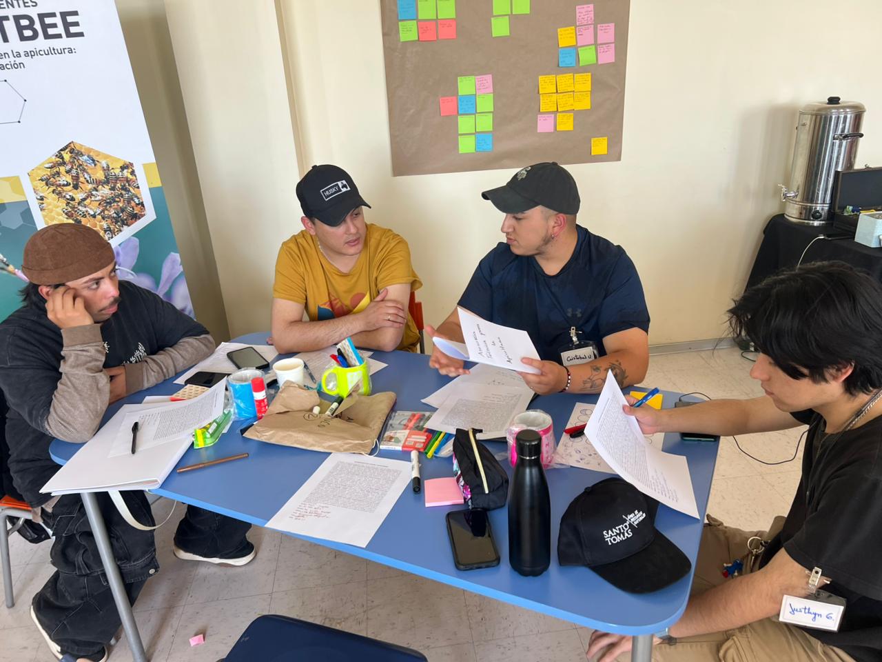 Bootcamp de Innovación Aplicada desafía a estudiantes del Área de Recursos Naturales de CFT Santo Tomás a crear soluciones sostenibles