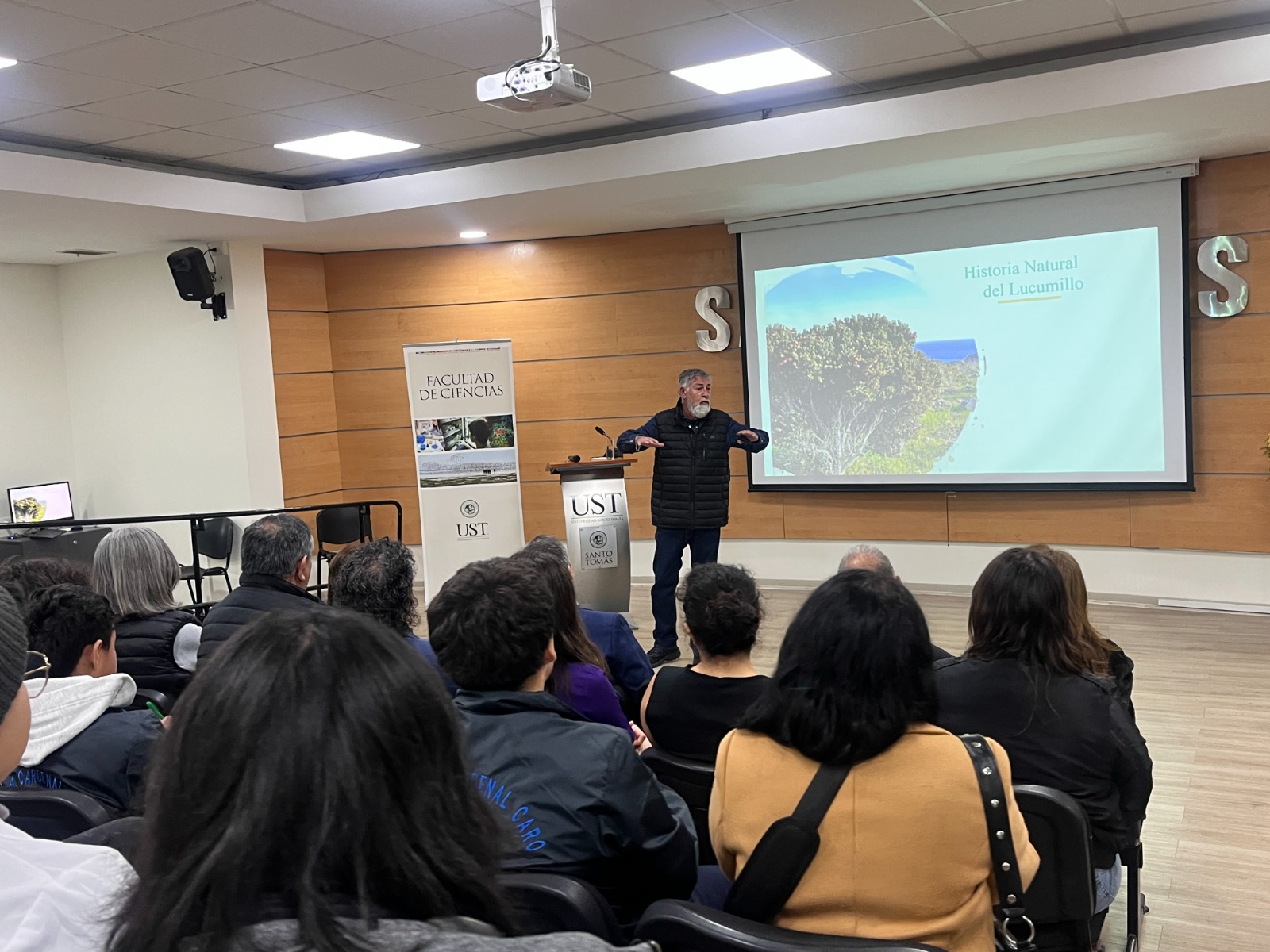 V Feria de Ciencias y Tecnología UST destacó la conservación del Lucumillo como especie endémica de la región de Coquimbo