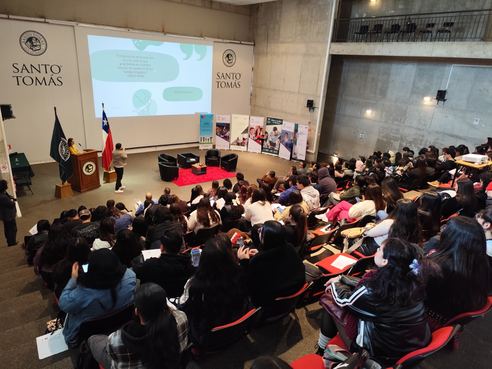 UST se une a programa Mi Abogado y ONG Paicaví para realizar un evento sobre la polivictimización y trauma complejo en la infancia y adolescencia