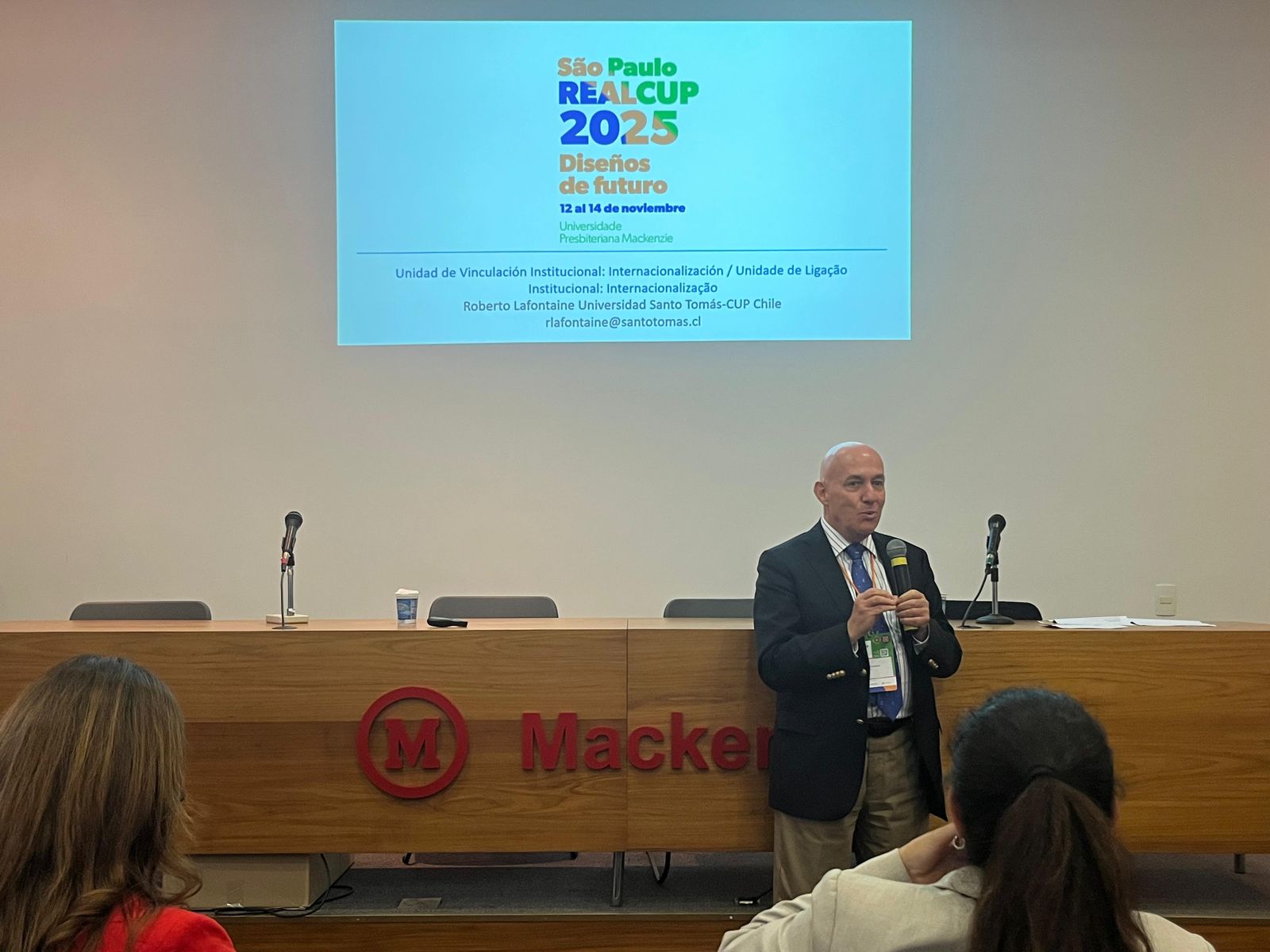 Director de Relaciones Internacionales participa en conferencia REALCUP 2025 en Brasil