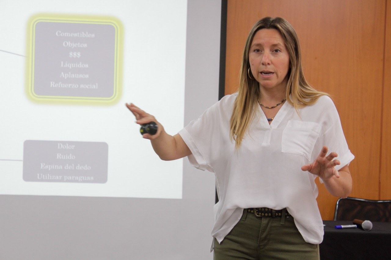 Creciendo Juntos de la UST capacita a educadoras y directoras de Junji en estrategias inclusivas y neurodiversidad