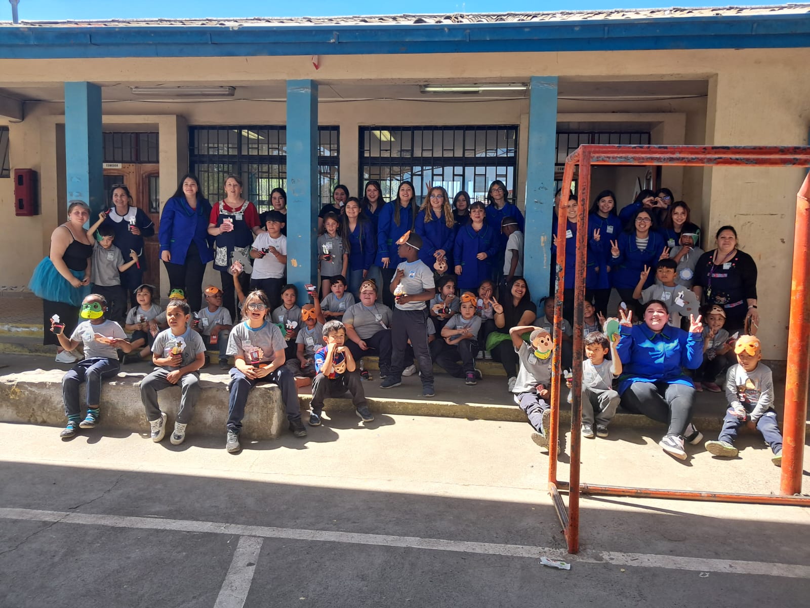 Voces en Armonía: proyecto que impulsó el desarrollo integral de estudiantes de la Escuela Argentina de Curicó, mediante proyecto de docencia vinculada.
