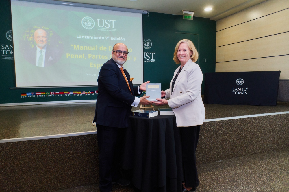 Lanzamiento de la 7ª edición del Manual de Derecho Penal convocó a la comunidad jurídica en la Universidad Santo Tomás Temuco