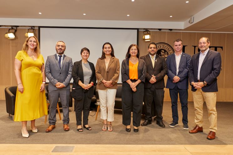 De Arica a Puerto Montt: estudiantes UST realizan más de 37.000 mil prestaciones anualmente para aliviar la red pública y privada de salud